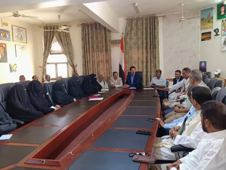بشرى سارة.. خفض رسوم المدارس الأهلية بهذه النسبة الكبيرة مع تعافي الريال اليمني